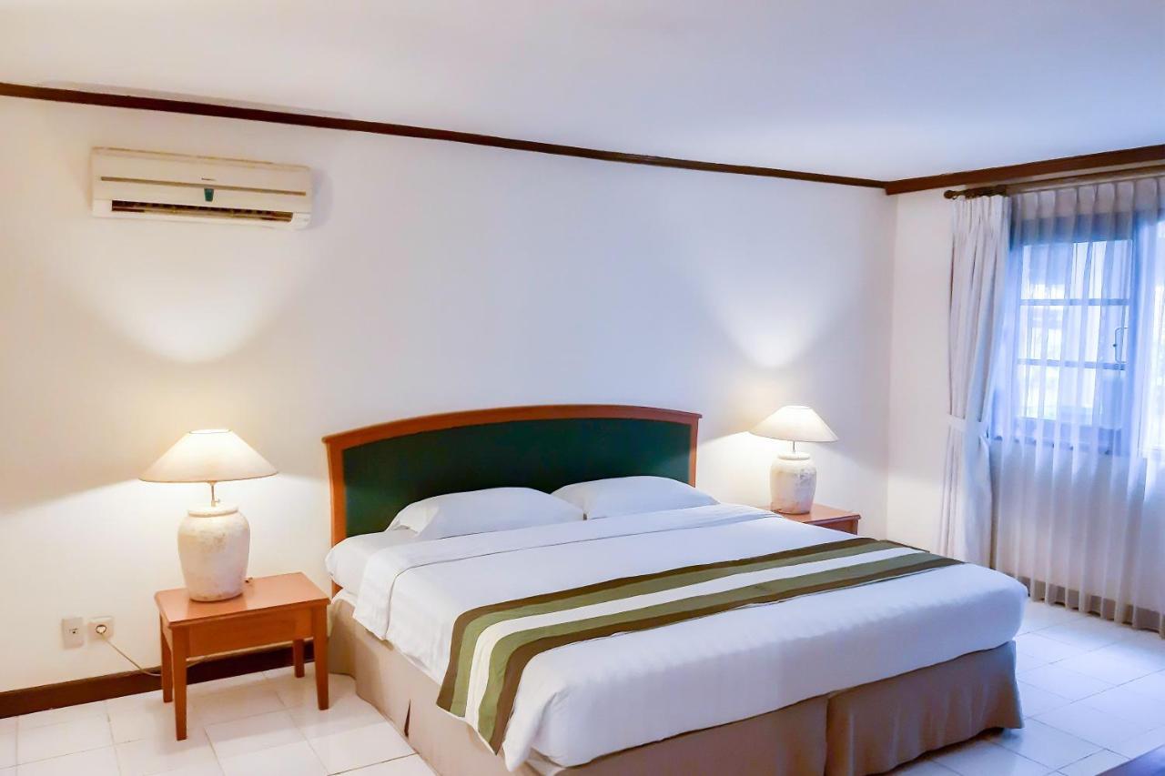 Whiz Prime Hotel Darmo Harapan Surabaya Cameră foto